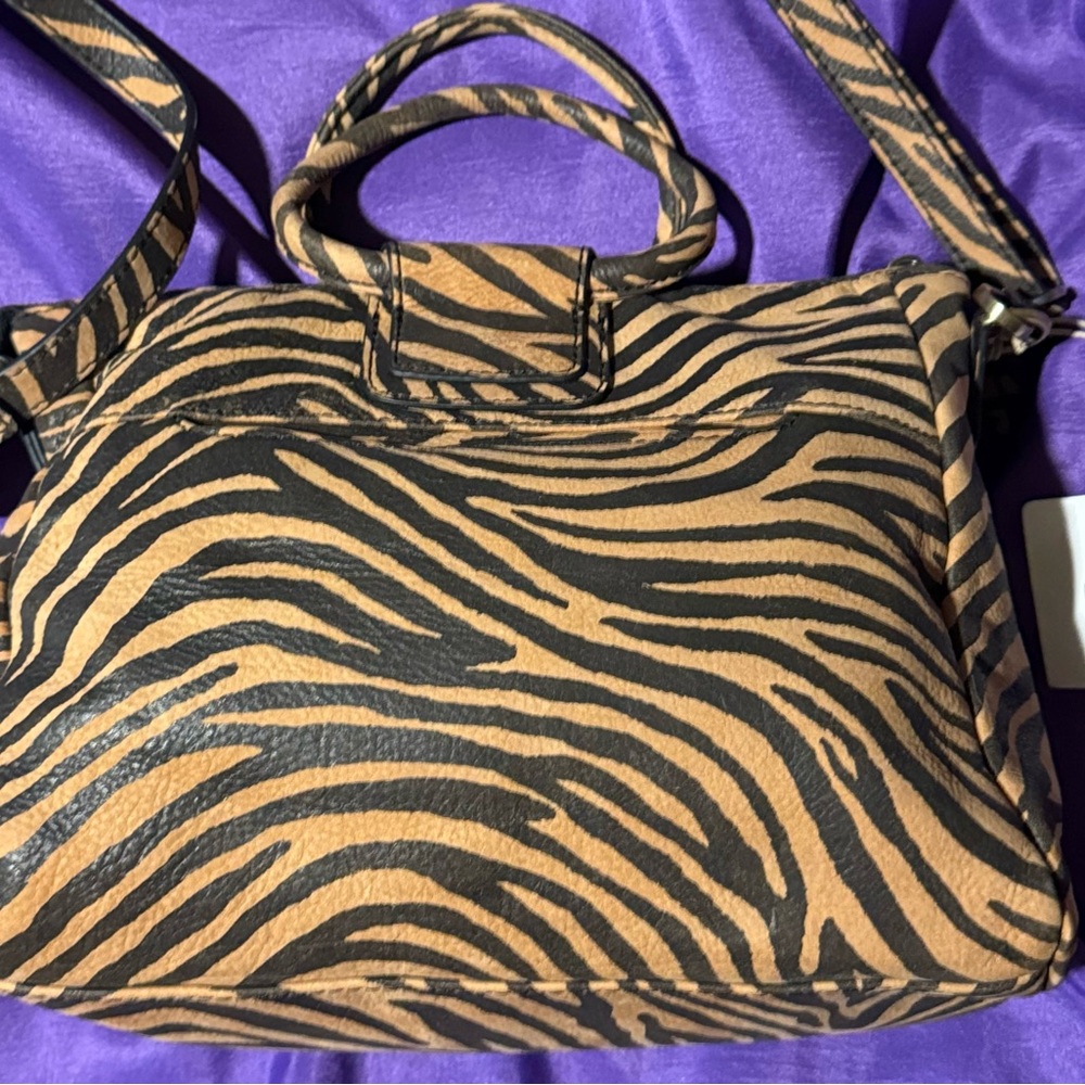 NEW* HOBO International *ZEBRA *Sheila* LEATHER Satchel Crossbody Bag Brass Hard - Picture 3 of 13